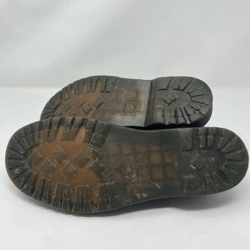 Dr. Martens Boston AW004 Derby Black Leather Mens Size 11 Distressed